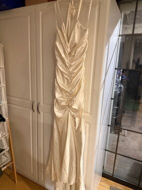 Jessica McClintock Ivory Ruched Satin Maxi Dress